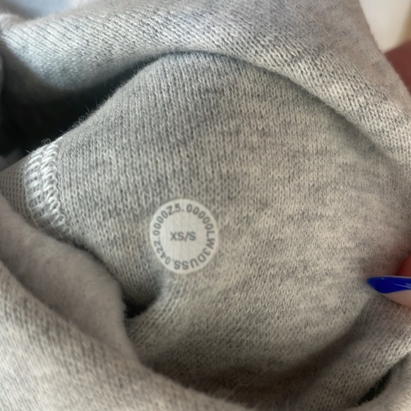 GREY LULULEMON SCUBA HOODIE - Picture 3 of 3